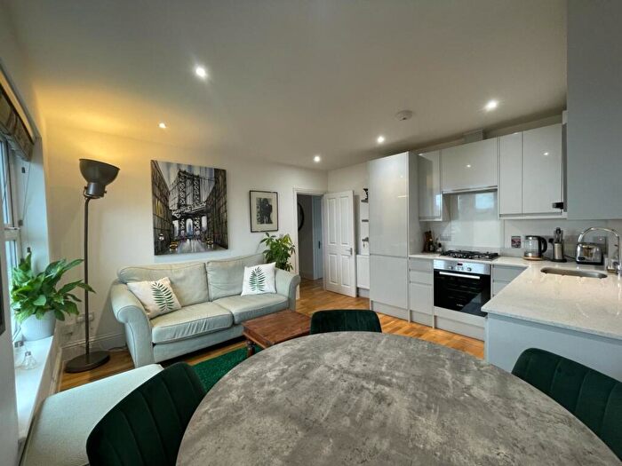 3 Bedroom Apartment For Sale In Crook Log House, Crook Log, Bexleyheath, Kent, DA6