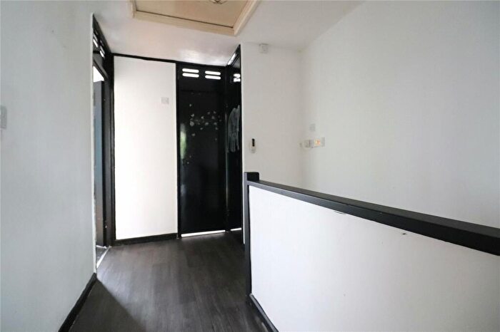 3 Bedroom End Of Terrace House For Sale In Admirals Way, Daventry, Northamptonshire, NN11