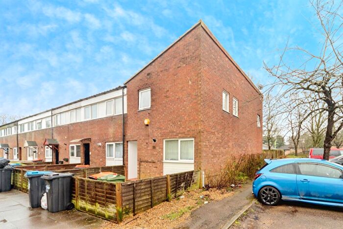 3 Bedroom End Of Terrace House For Sale In Reeves Croft, Hodge Lea, Milton Keynes, MK12
