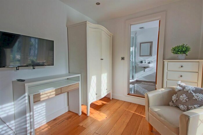 Studio To Rent In Brangwyn Way, Patcham, Brighton, BN1