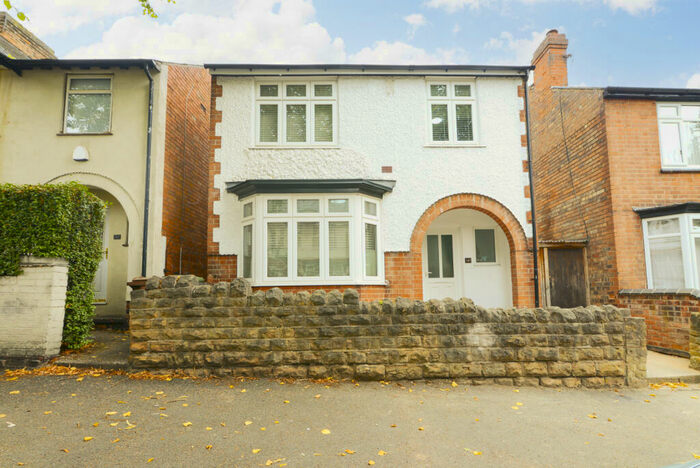 6 Bedroom Semi-Detached House To Rent In Harrington Drive, Lenton, Nottingham, NG7