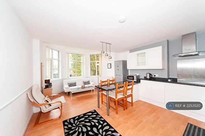 4 Bedroom Flat To Rent In Willesden Green, London, NW2