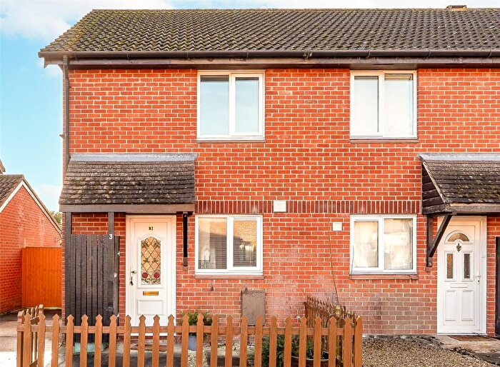 2 Bedroom End Of Terrace House For Sale In Worcester Drive, Didcot, Oxfordshire, OX11