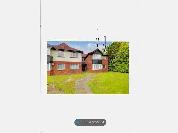 2 Bedroom Flat To Rent In Main Road, Biggin Hill, Westerham, TN16