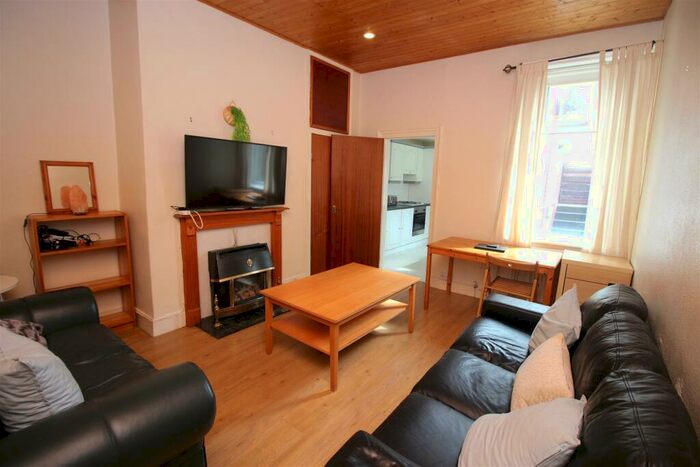 2 Bedroom Flat To Rent In Sandyford Road, Sandyford, Newcastle Upon Tyne, NE2