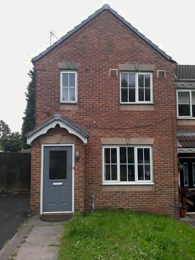2 Bedroom End Of Terrace House To Rent In Richborough Drive, Dudley, DY1