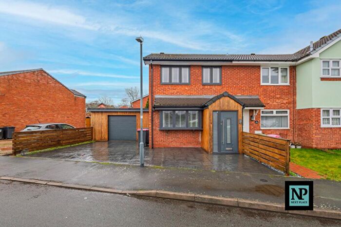 3 Bedroom Terraced House To Rent In Sorrel Drive, Kingsbury, B78