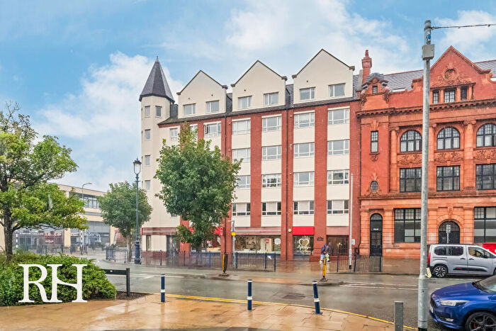2 Bedroom Flat To Rent In Vaughan Street, Llandudno, Conwy (County Of), LL30
