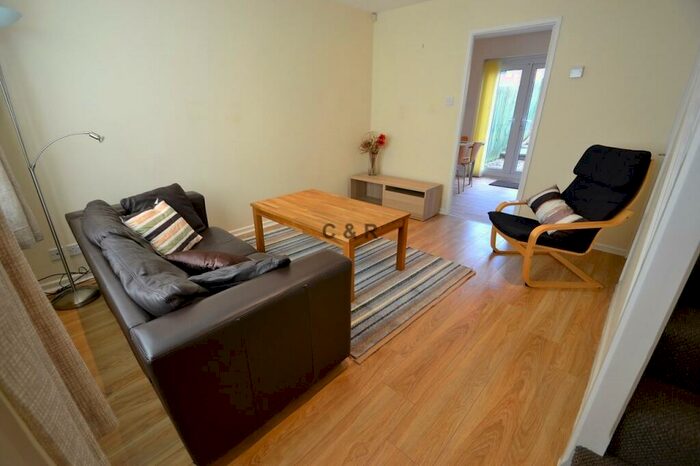 2 Bedroom End Of Terrace House To Rent In Ancroft Street, Manchester, Hulme, M15