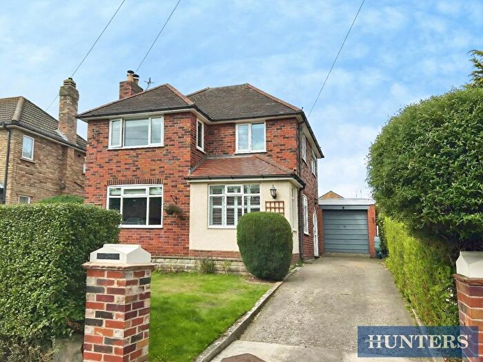 3 Bedroom Detached House For Sale In Lady Ediths Avenue, Scarborough, YO12