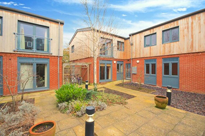 2 Bedroom Apartment To Rent In Citygate, Oxford, OX4
