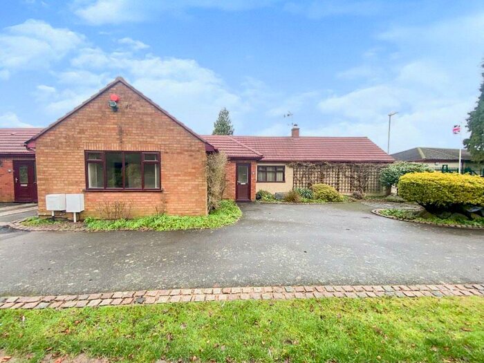 3 Bedroom Detached Bungalow To Rent In Lower Road, Barnacle, Coventry, CV7