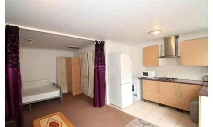1 Bedroom Studio To Rent In Ilford, IG1