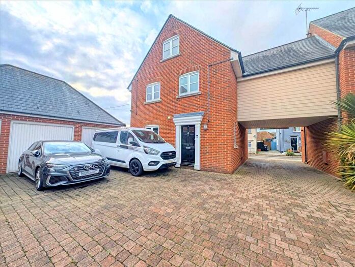5 Bedroom Detached House For Sale In Chapel Road, Brightlingsea, CO7