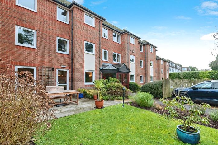 1 Bedroom Flat For Sale In Glenmoor Road, West Parley, Ferndown, BH22