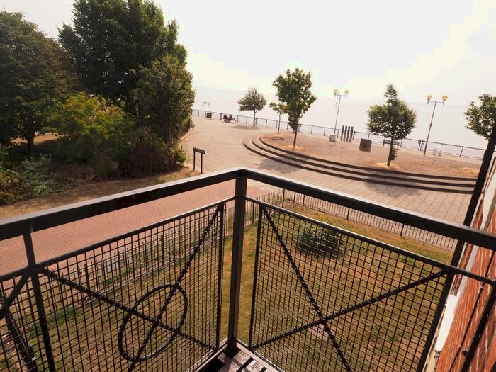 2 Bedroom Flat To Rent In Lancelot Court, Victoria Dock, Hull, HU9