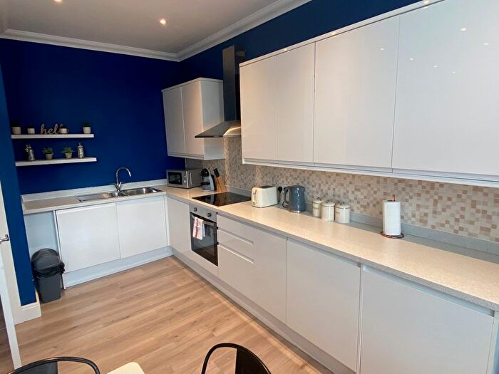 2 Bedroom Flat To Rent In Iverson Road, Kilburn West Hampstead, NW6