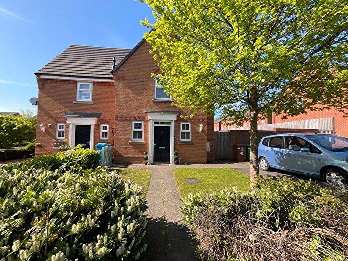 2 Bedroom Semi Detached House To Rent In Wren Way, Kingsway, Rochdale, OL16