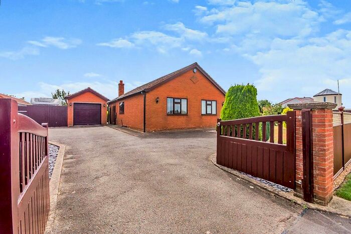 3 Bedroom Detached Bungalow For Sale In Delph Road, Long Sutton, Spalding, PE12