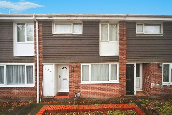 3 Bedroom Terraced House For Sale In Devon Road, Luton, LU2