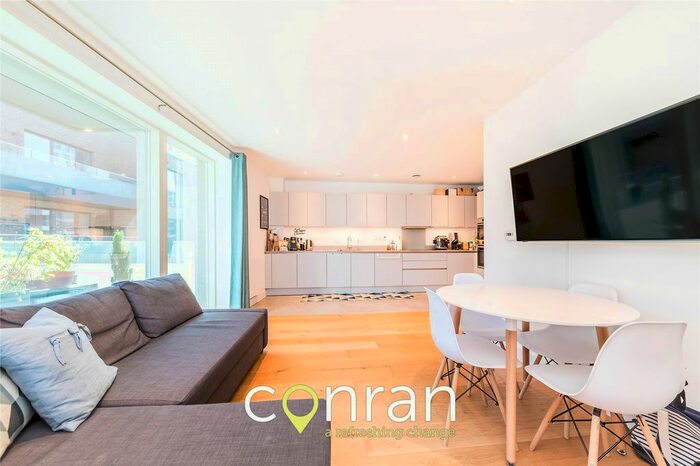 2 Bedroom Flat To Rent In Golden Anchor House, Latimer Square, SE10