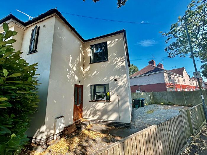 3 Bedroom House To Rent In Wathen Road, Warwick, CV34