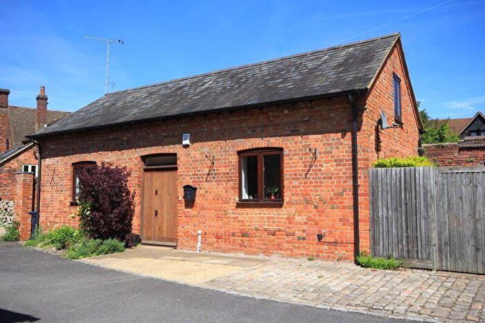 2 Bedroom Barn To Rent In Central Princes Risborough, HP27