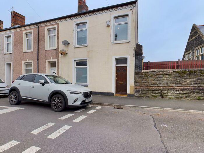 2 Bedroom Flat To Rent In Bromsgrove Street Cardiff, CF11