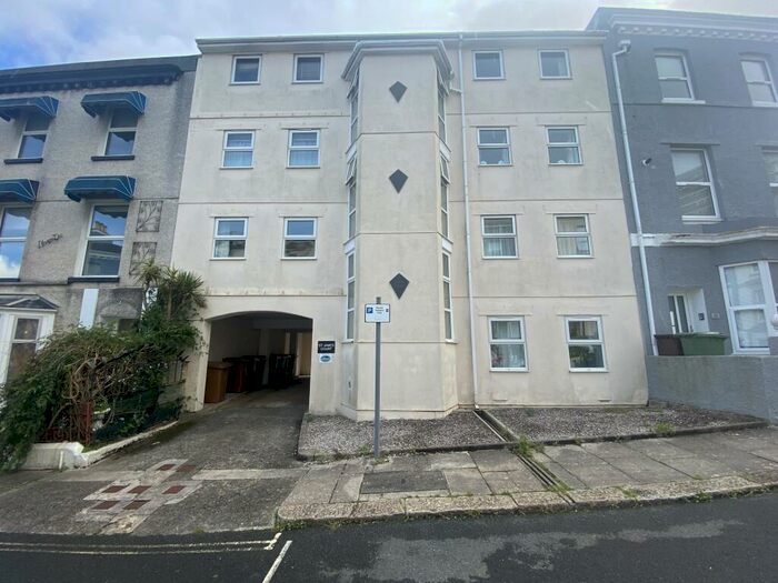 2 Bedroom Flat To Rent In St. James Place West, PL1