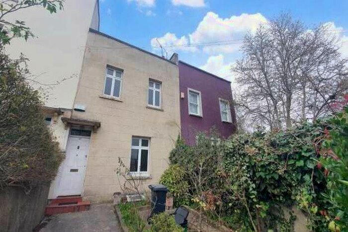 2 Bedroom Property To Rent In Richmond Road, Bristol, BS6