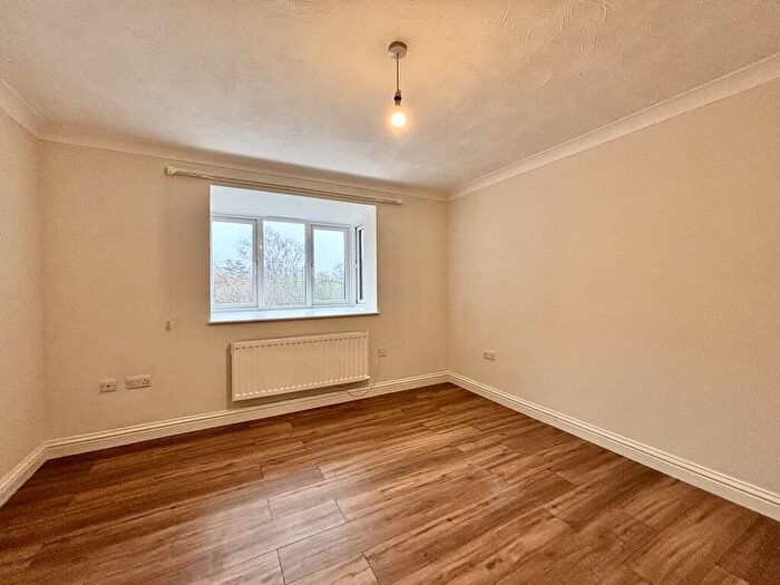 2 Bedroom Apartment To Rent In Holt, Norfolk, NR25