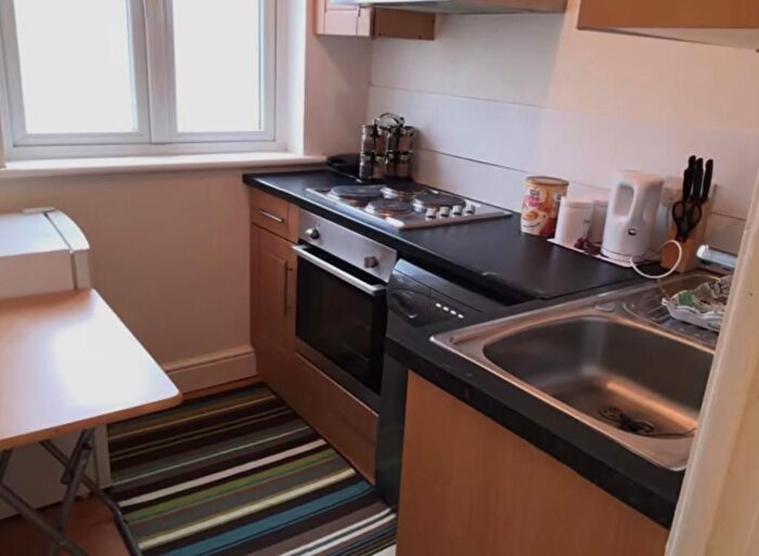 1 Bedroom Flat To Rent In Long Elmes, Harrow, London, HA3