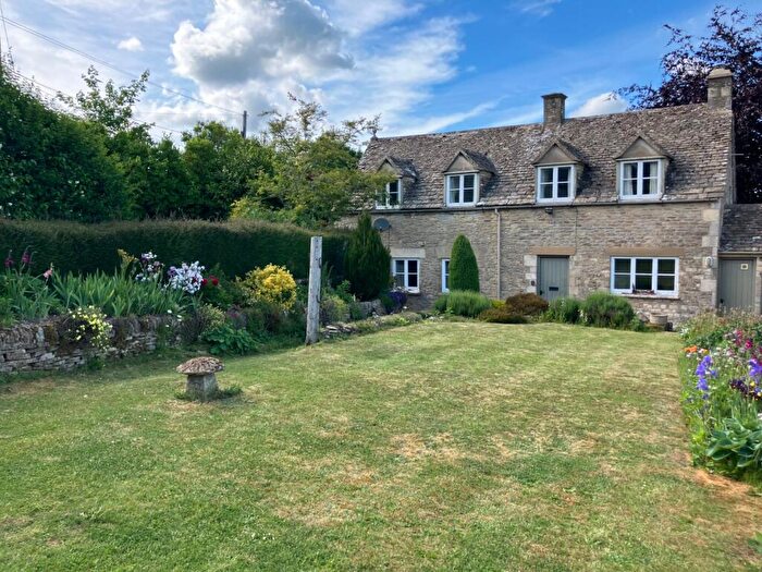 3 Bedroom Detached House For Sale In Caudle Green, Cheltenham, Gloucestershire, GL53