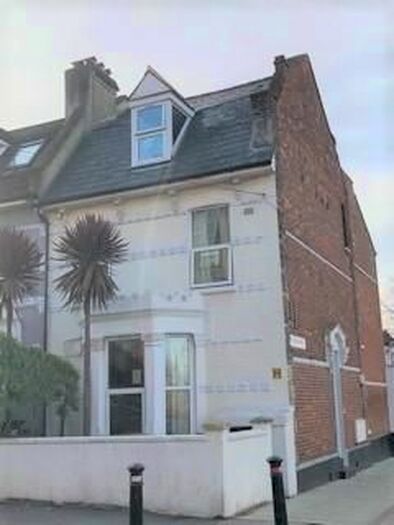 2 Bedroom Flat To Rent In Adys Road, Peckham, SE15