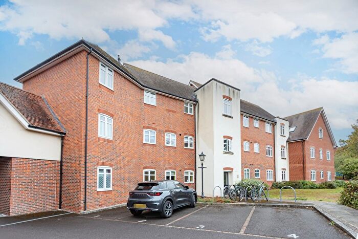 2 Bedroom Flat To Rent In Penlon Place, Abingdon, Oxfordshire, OX14