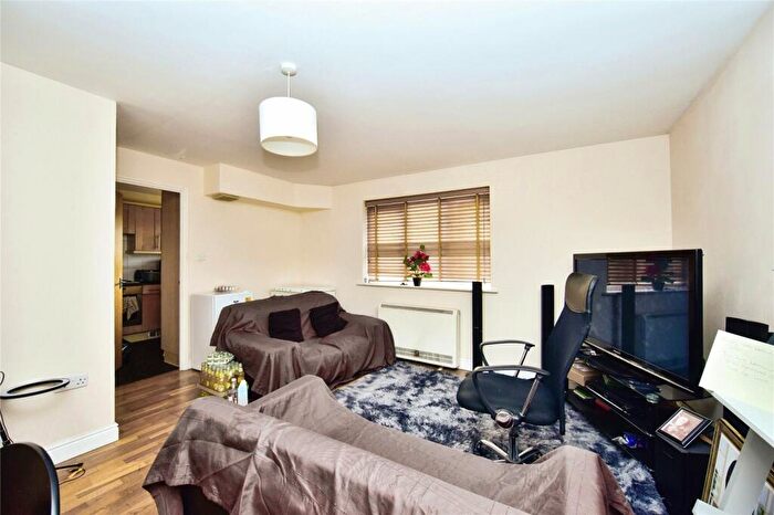2 Bedroom Flat For Sale In St. Peters Street, Maidstone, Kent, ME16