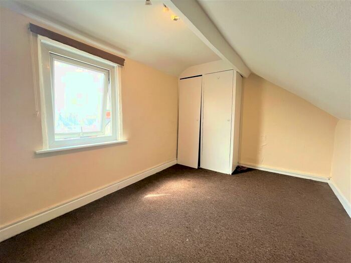 1 Bedroom Apartment To Rent In Alphington Road, Exeter, EX2