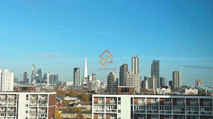 2 Bedroom Flat To Rent In Phoenix Court, Kennington Lane, London, SE11