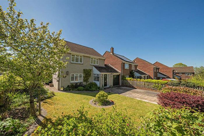 4 Bedroom Link Detached House For Sale In Carpenters Lane, Bratton, BA13