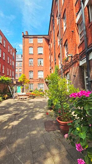 1 Bedroom Flat To Rent In Siddons Court, Tavistock Street, WC2E