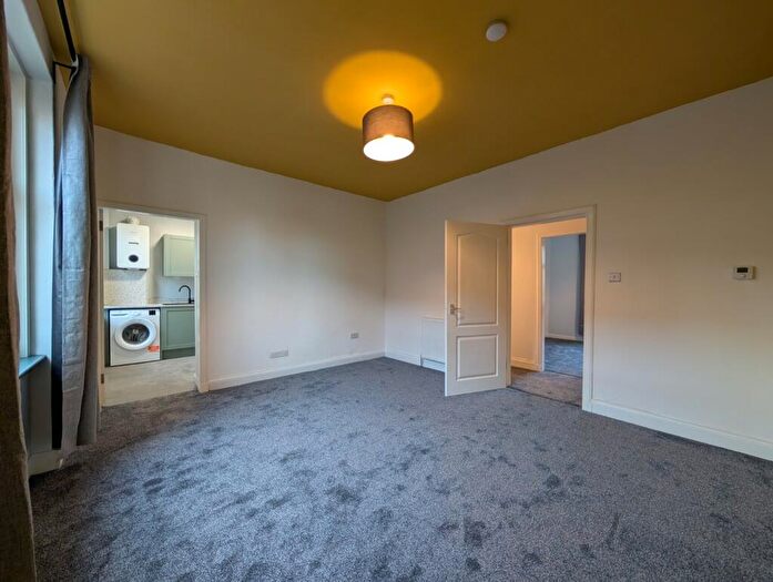 2 Bedroom Flat To Rent In St. Clair Road, Edinburgh, EH6