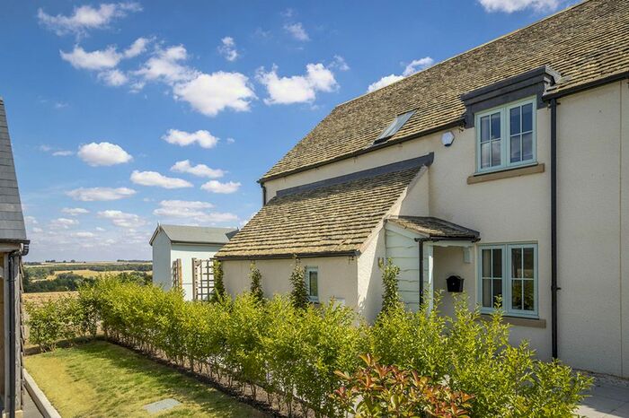 3 Bedroom End Of Terrace House For Sale In Windrush Heights Windrush Burford, Oxfordshire, OX18