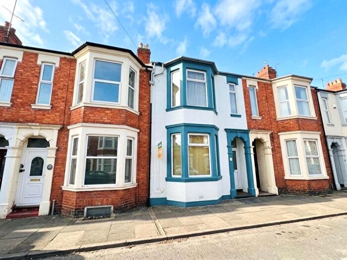 3 Bedroom Terraced House For Sale In Glasgow Street, St. James, Northampton, NN5