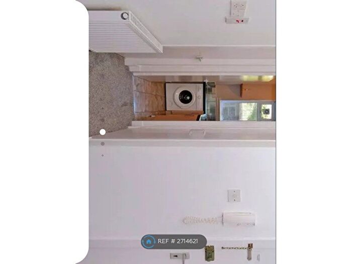 2 Bedroom Flat To Rent In Baker Street Rosemount, Aberdeen, AB25