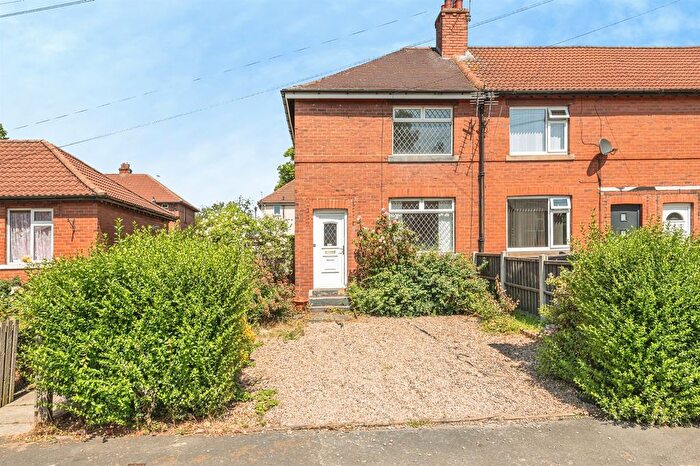 2 Bedroom End Of Terrace House For Sale In Syke View, Earlsheaton, Dewsbury, WF12