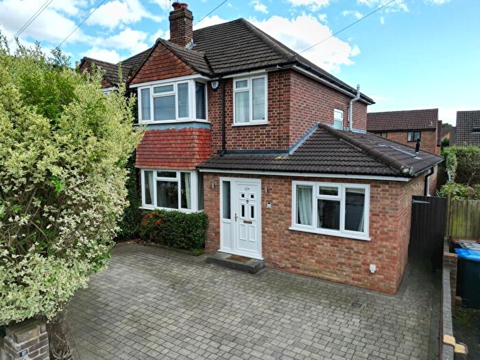 5 Bedroom Semi-Detached House For Sale In Addlestone, Surrey, KT15