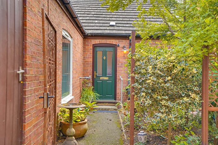 2 Bedroom Bungalow For Sale In St. James Lane, Bury St. Edmunds, IP33