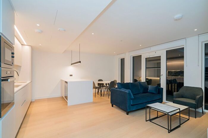 2 Bedroom Flat To Rent In Fountain Park Way, London, W12