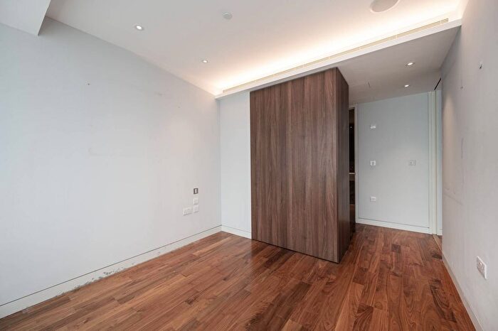 1 Bedroom Flat To Rent In City Road, Angel, London, EC1V