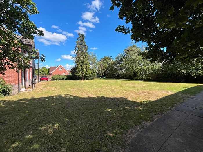 1 Bedroom Maisonette For Sale In Adwood Court, Thatcham, RG19